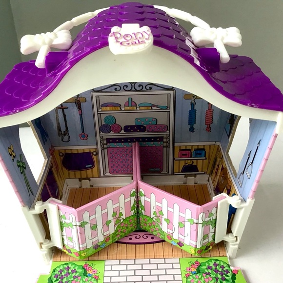 Breyer Pony Gals Travel Boutique Folding Case Play Set Building and Counter 2009 - Picture 8 of 11